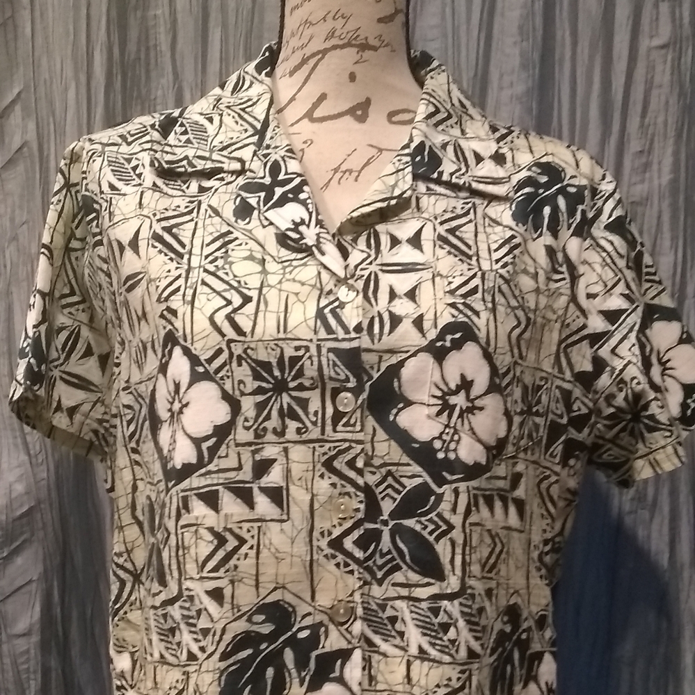 Hawaiian shirt